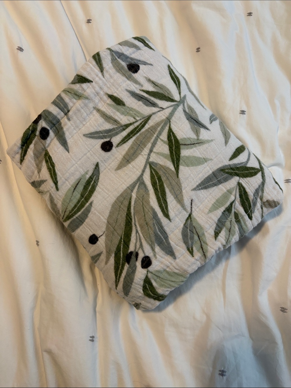 Babyletto Crib Sheet in GOTS Certified Organic Muslin Cotton
